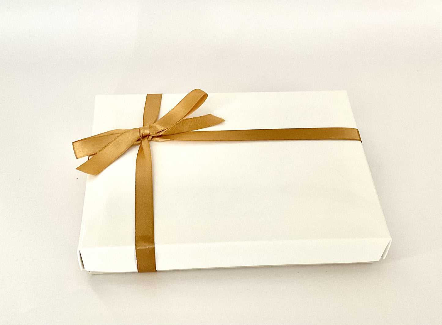 Milk and Dark Chocolate Truffle Selection - 12 pieces, The Artisan Colection